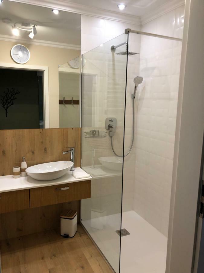 Aqua Apartments Reda Ngoại thất bức ảnh